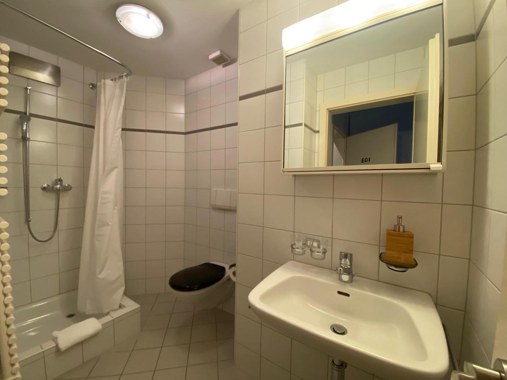 Kursaal Arosa - Adults Only Hostel Екстериор снимка