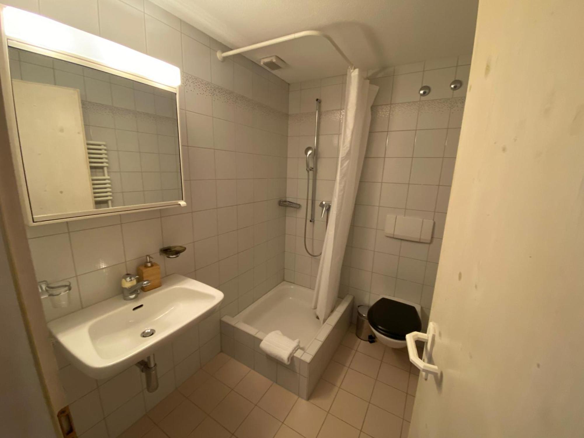 Kursaal Arosa - Adults Only Hostel Екстериор снимка